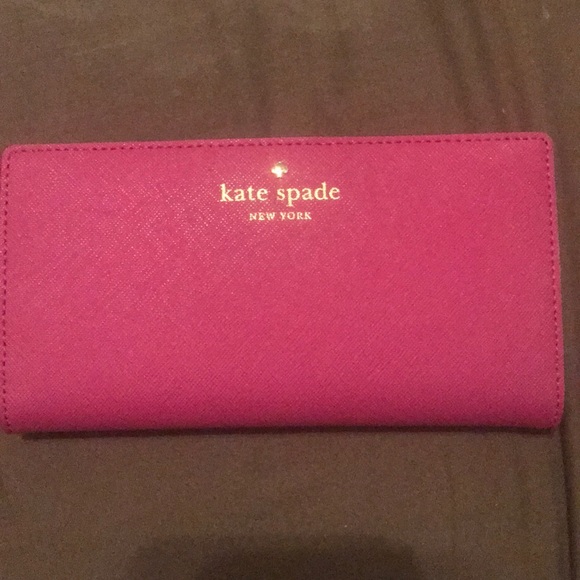 Kate spade wallet - Picture 1 of 3